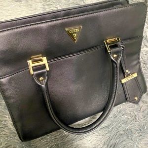 GUESS PURSE